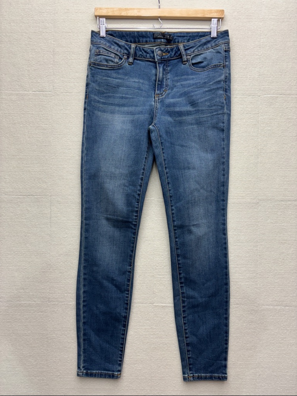 Prana Midwash Skinny Jeans in Denim Blue 8/29 8 29